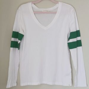 Varsity stripe V-neck by Treasure & Bond